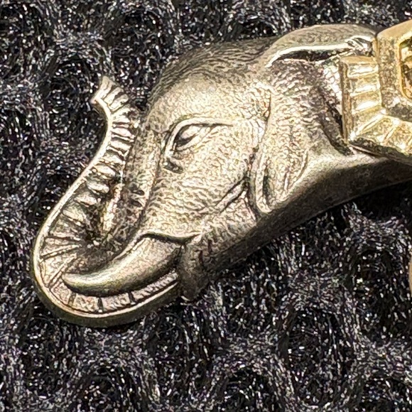 Vintage Elephant Brooch with Faux Pearls - Tribal-Inspired Design - Picture 5 of 8